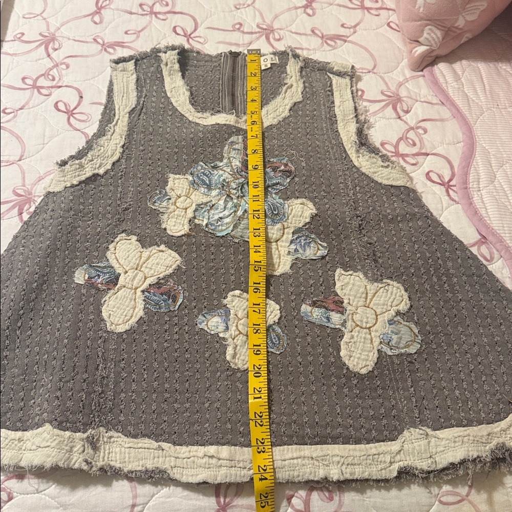 POL Charcoal Tank with Cream and Blue Floral Design - Picture 11 of 12